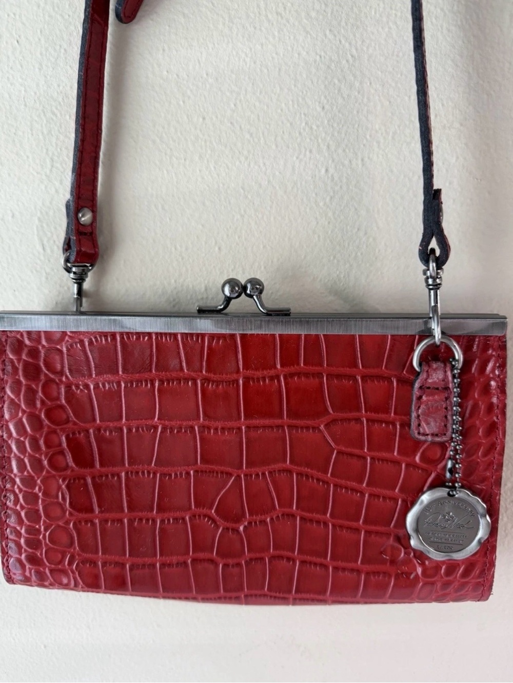 Patricia Nash Red Croc-Embossed Kiss-Lock Leather Crossbody